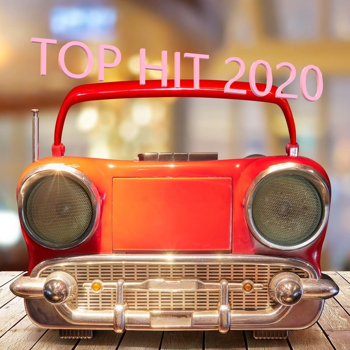 「TOP HIT 2020」車のようなデザインのラジカセ。